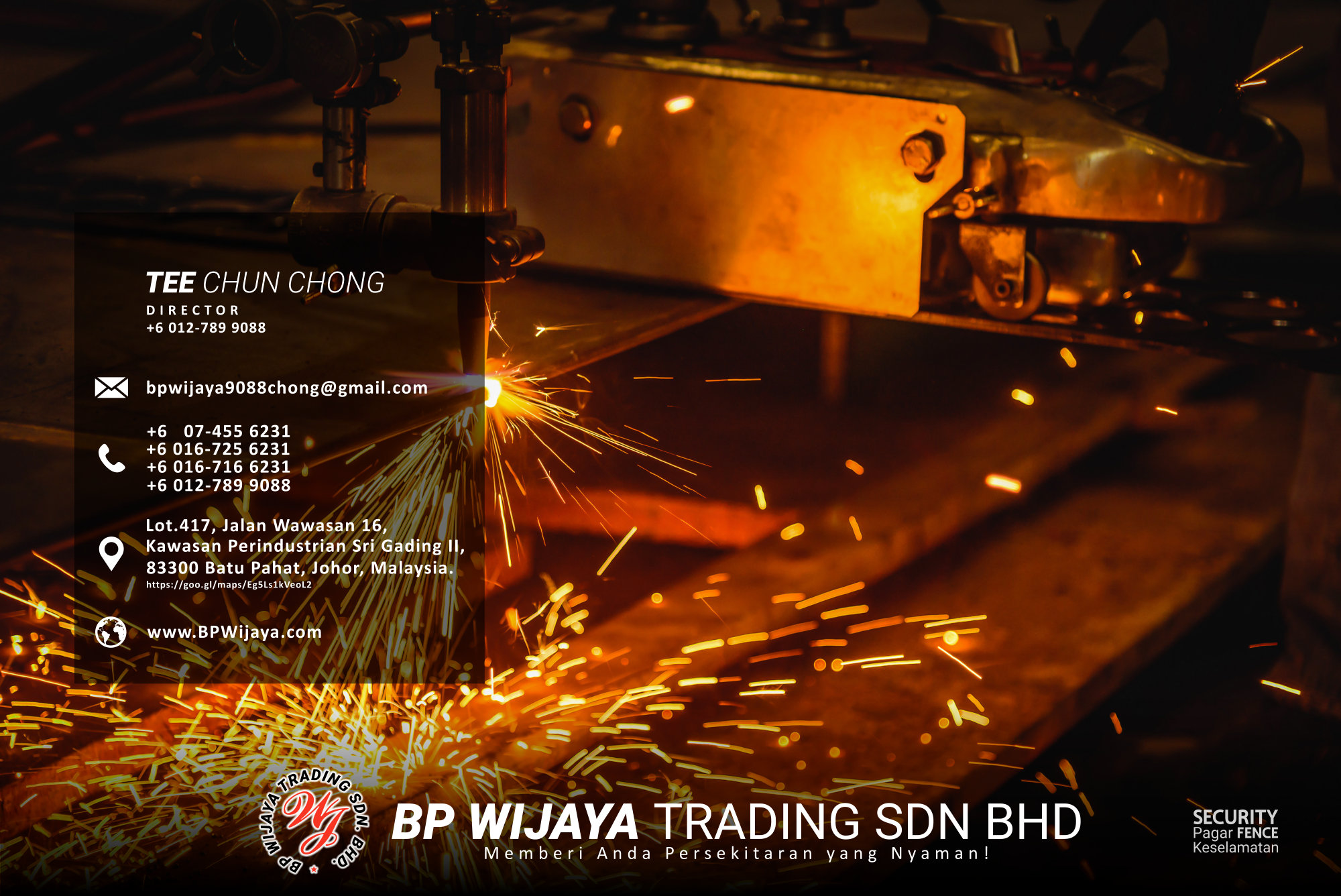 Worker cutting steel plate with acetylene welding cutting torch